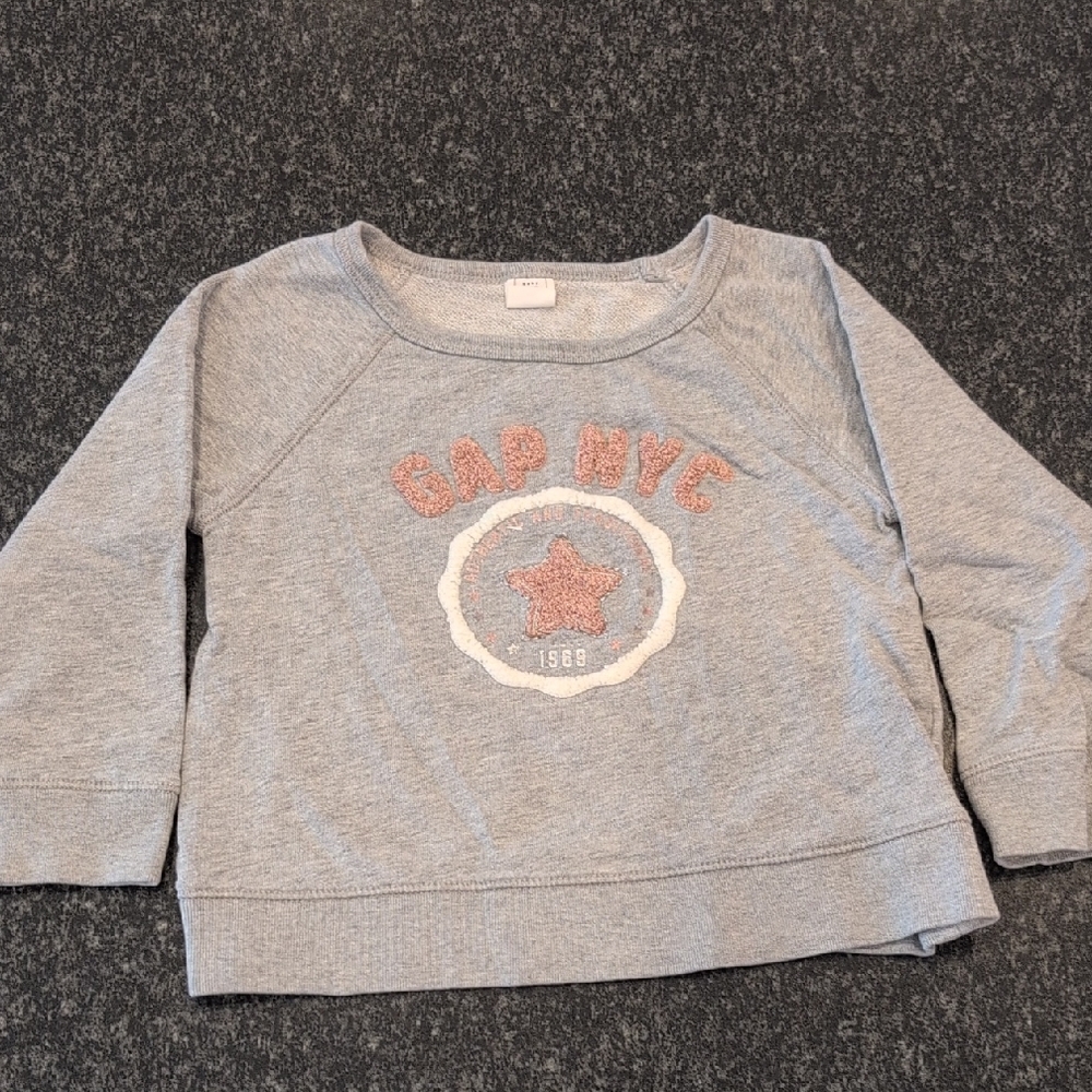 GAP Kids Gray and Pink Star Sweatshirt, Size 3
